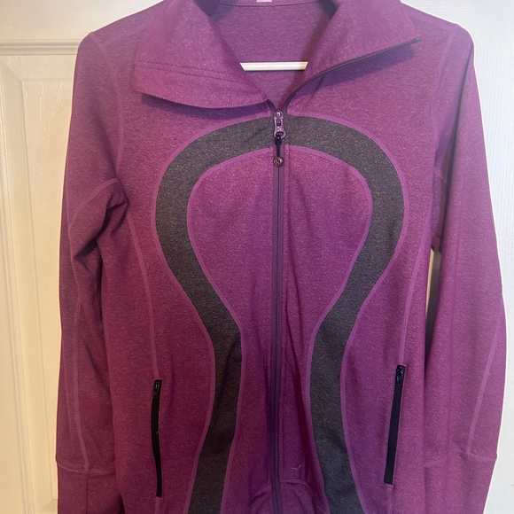 Lululemon sweater - Picture 4 of 8